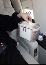 ⁦Himalaya Crocodile Vanity )Makeup Bag)⁩ - الصورة ⁦7⁩